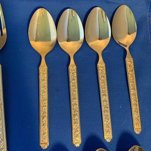 National Dining National Stainless Japan Gold Tone Flatware Set